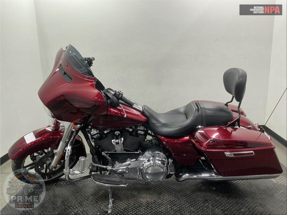 2017 Harley-Davidson FLHXS STREET GLIDE SPECIAL — фото 3