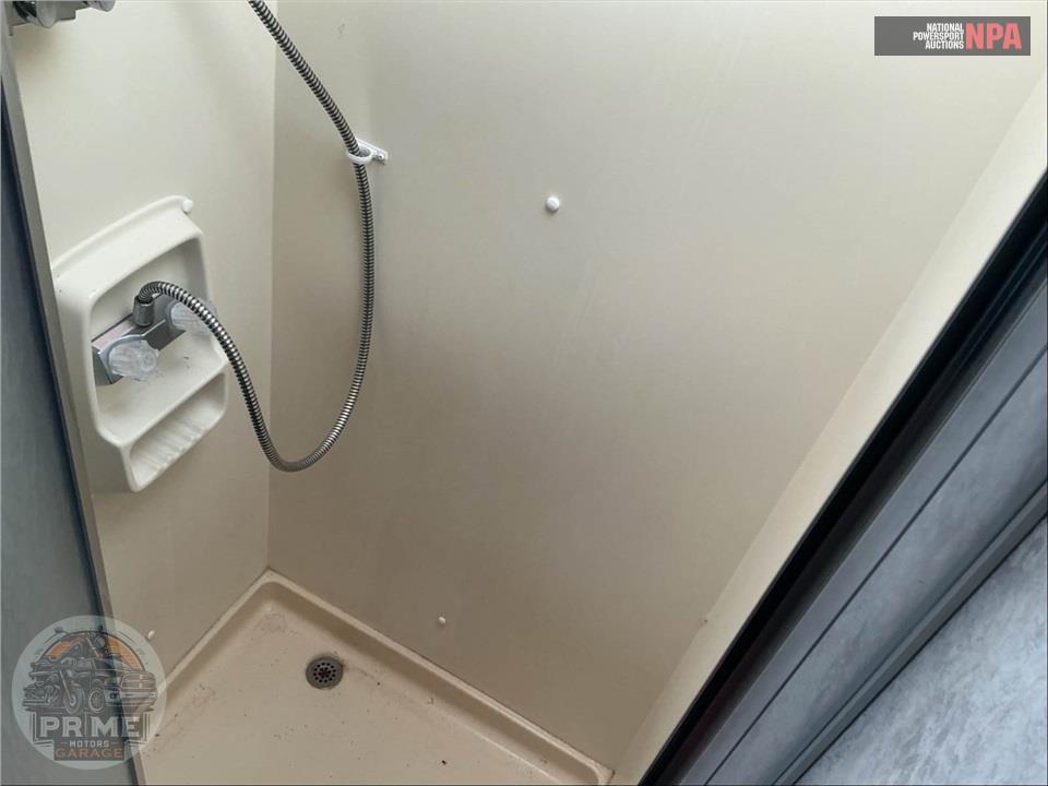 2004 Coachmen M-340 MBS-FORD (**) LIBERTY OLD GLORY SERIES — фото 18