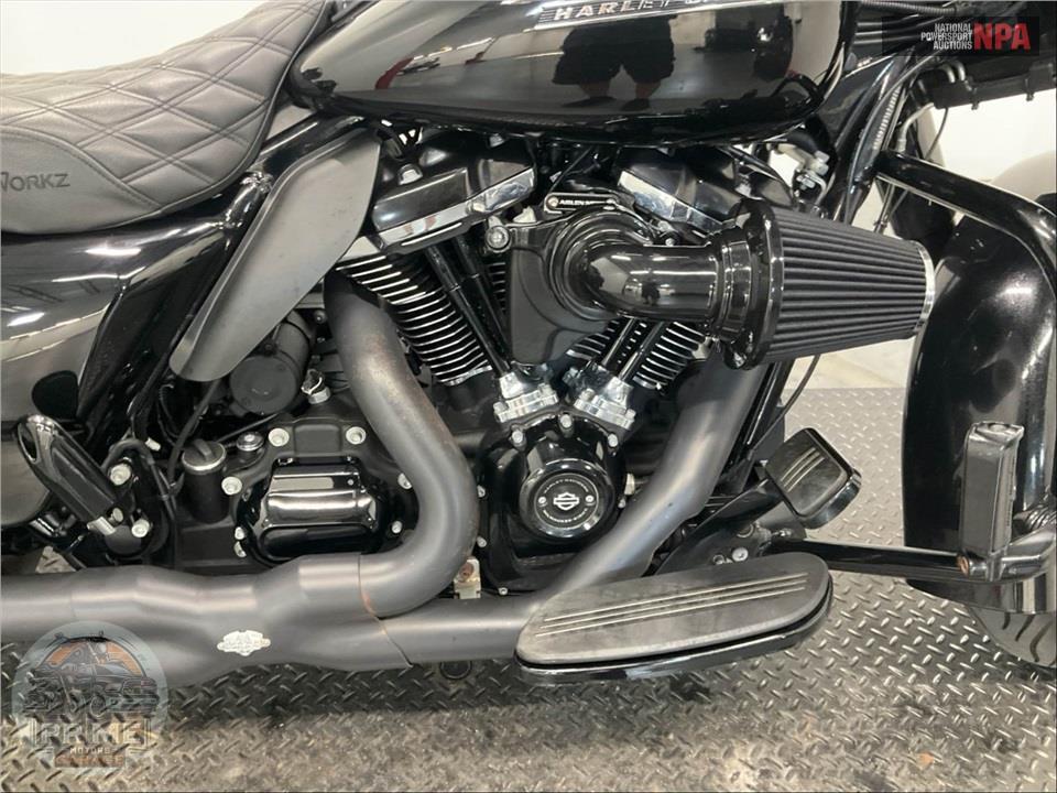 2020 Harley-Davidson FLHXS STREET GLIDE SPECIAL — фото 6