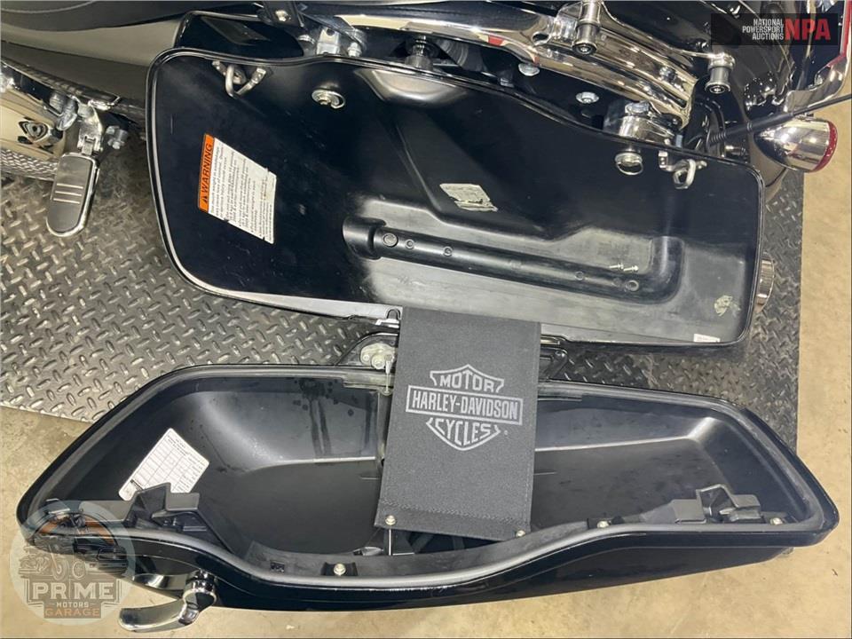 2016 Harley-Davidson FLHXS STREET GLIDE SPECIAL — фото 22