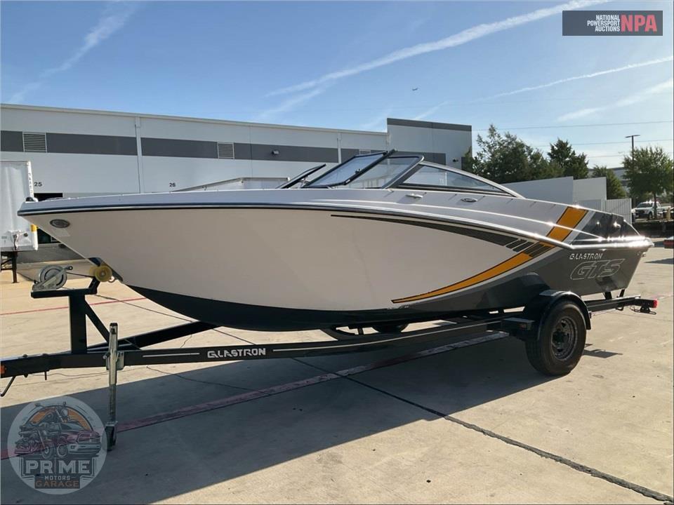 2017 Glastron Boat GTS207/BR(**) GTS SERIES L=22/E=1 200HP BRP JD — фото 2