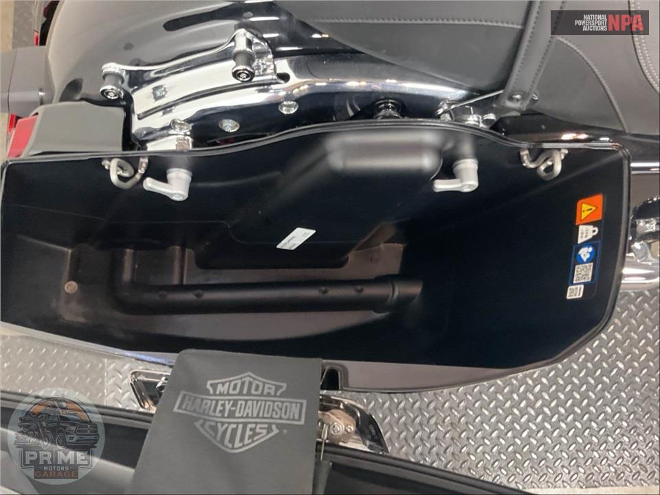 2026 Harley-Davidson FLHX STREET GLIDE — фото 17