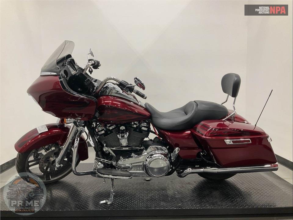 2017 Harley-Davidson FLTRXS ROAD GLIDE SPECIAL — фото 3