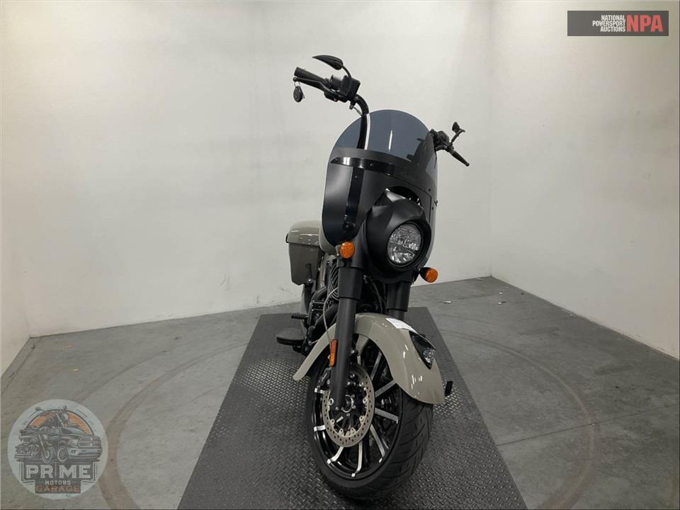 2023 Indian Motorcycle SPRINGFIELD DARK HORSE (BLACK) — фото 2