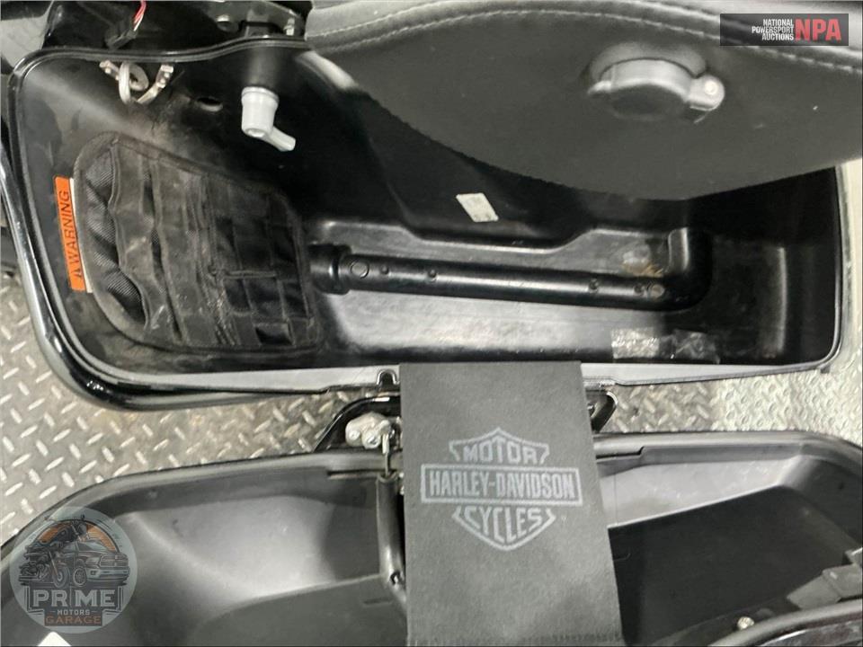 2023 Harley-Davidson FLHTK ELECTRA GLIDE ULTRA LIMITED — фото 24