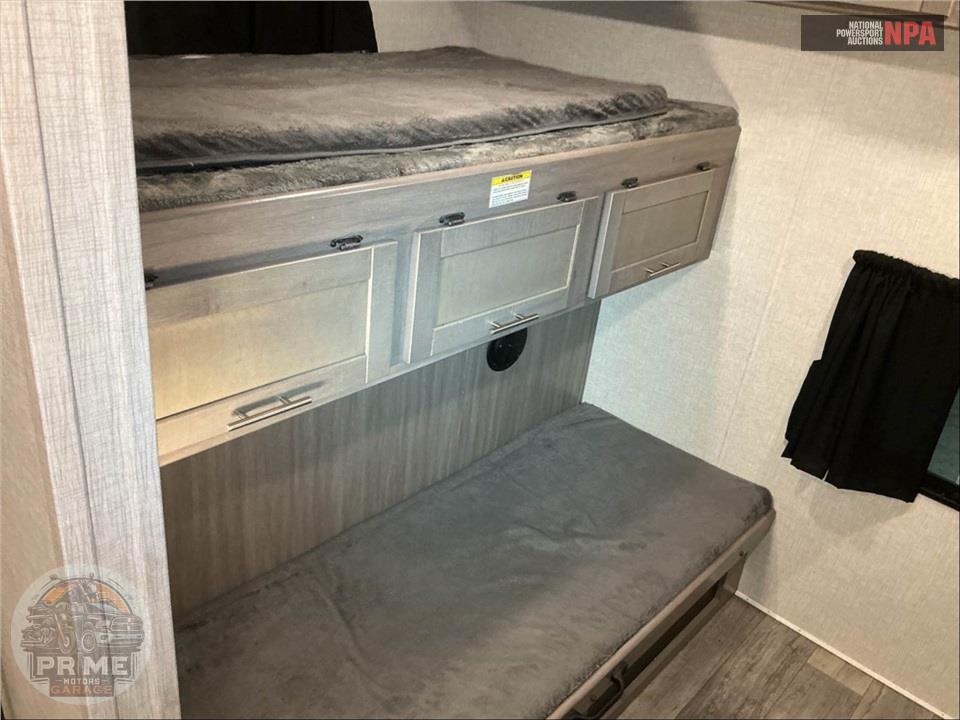 2021 Crossroads Rv M-331 BH SUNSET TRAIL SUPER LITE SERIES — фото 13