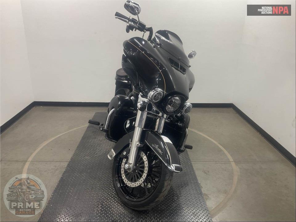 2016 Harley-Davidson FLHTK ELECTRA GLIDE ULTRA LIMITED — фото 2