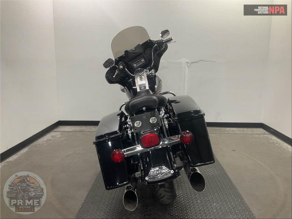 2005 Harley-Davidson FLHRCI ROAD KING CLASSIC — фото 4