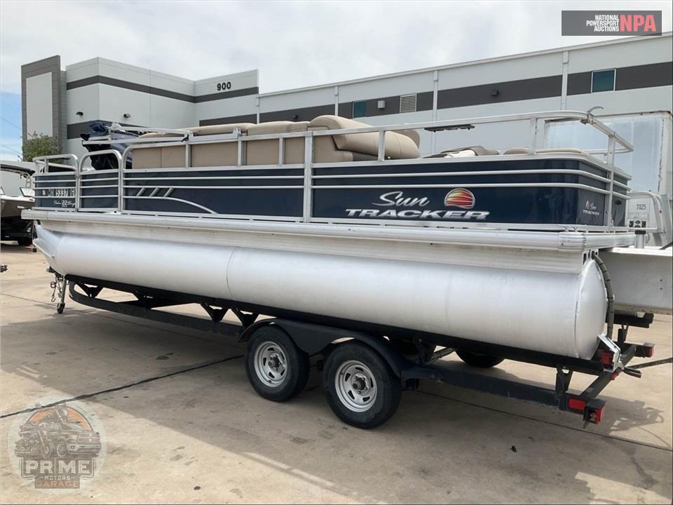 2021 Tracker Marine FISHIN BARGE 22 DLX(*) SUN TRACKER SERIES L=24 E=1 150HP MERC OB — фото 3