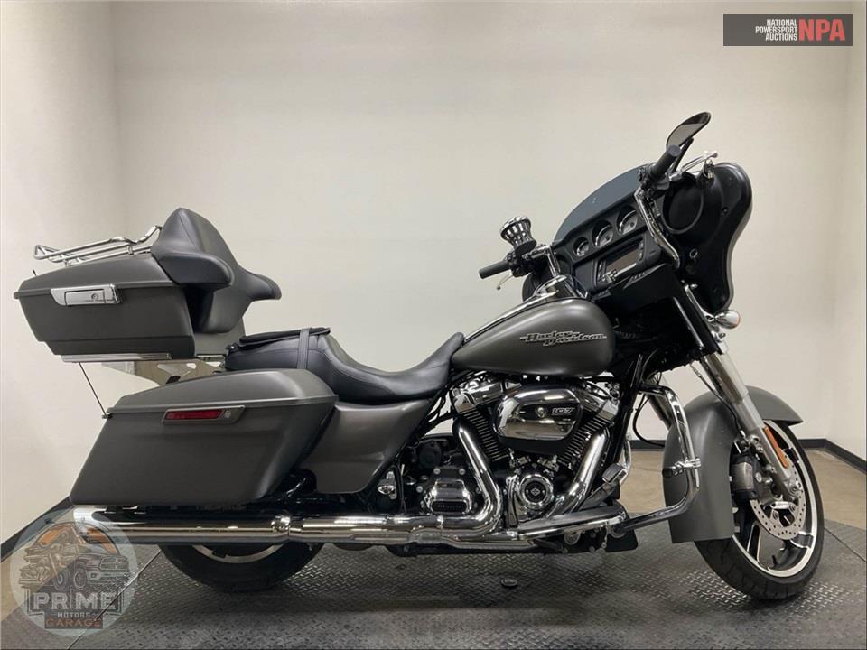 2018 Harley-Davidson FLHX STREET GLIDE — фото 1