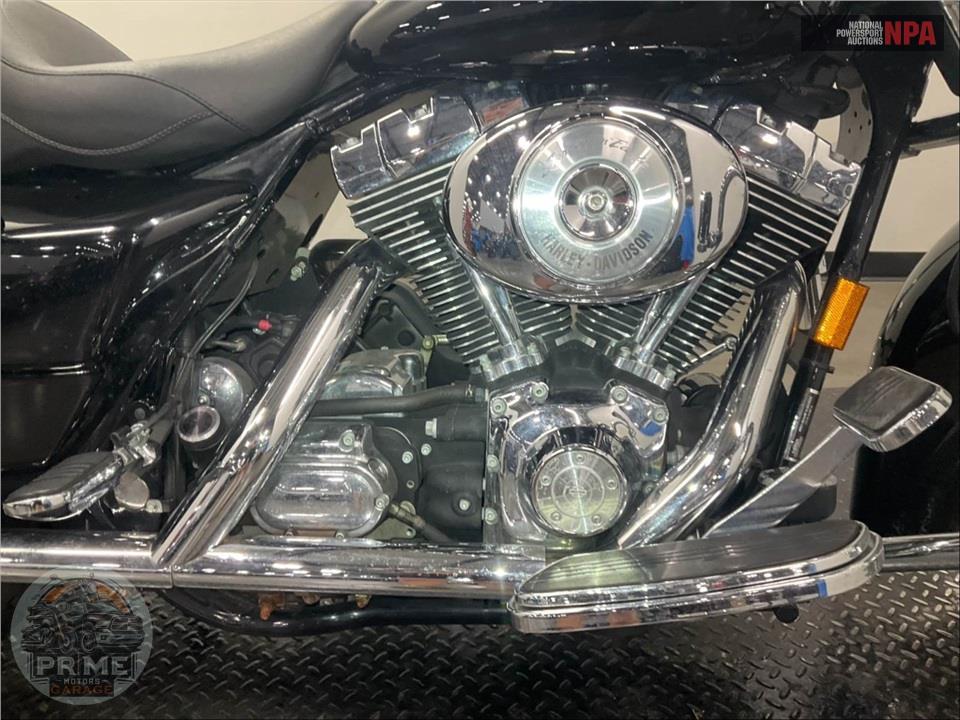 2006 Harley-Davidson FLHXI STREET GLIDE — фото 6