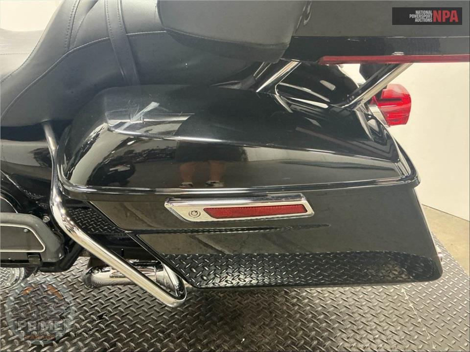 2018 Harley-Davidson FLHTK ULTRA LIMITED — фото 19