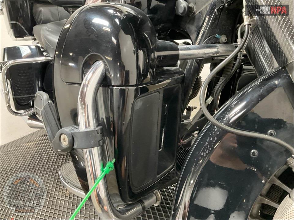 2011 Harley-Davidson FLHTC ELECTRA GLIDE CLSC — фото 18