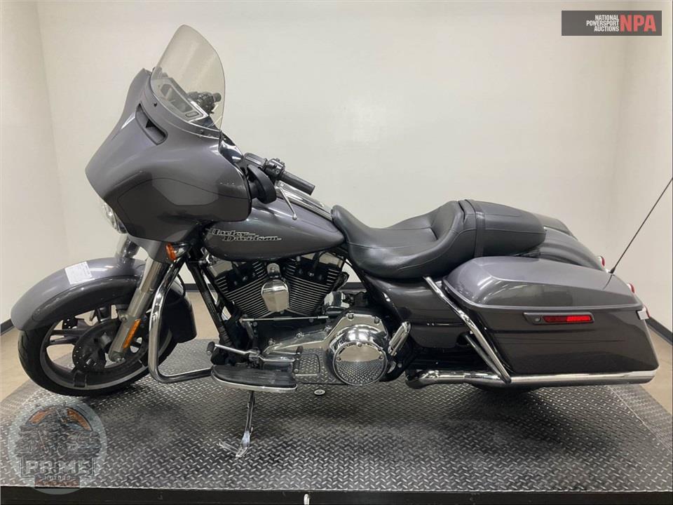 2014 Harley-Davidson FLHXS STREET GLIDE — фото 3