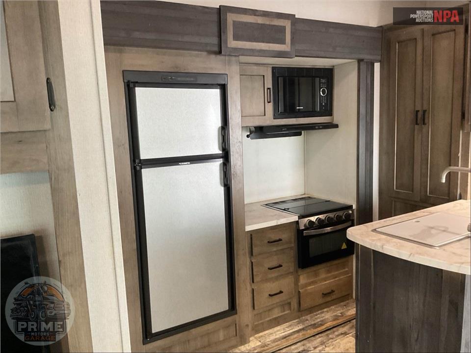 2020 Keystone Rv M-32 FWBH SPRINTER CAMPFIRE EDITION FIFTH WHEEL SERIES — фото 18