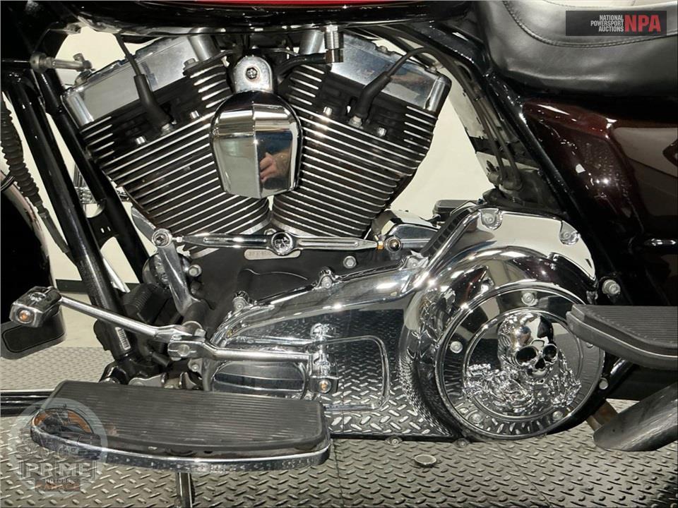 2011 Harley-Davidson FLHTC ELECTRA GLIDE CLSC — фото 7