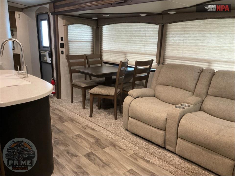2018 Keystone Rv M-32 RLI - COUGAR X-LITE SERIES — фото 8