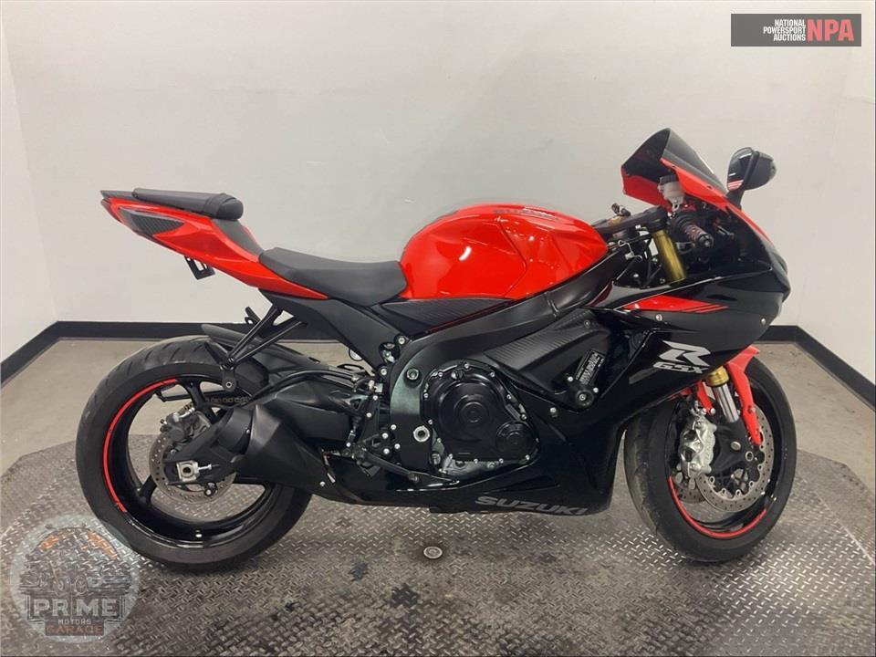 2022 Suzuki GSX-R750 — фото 1