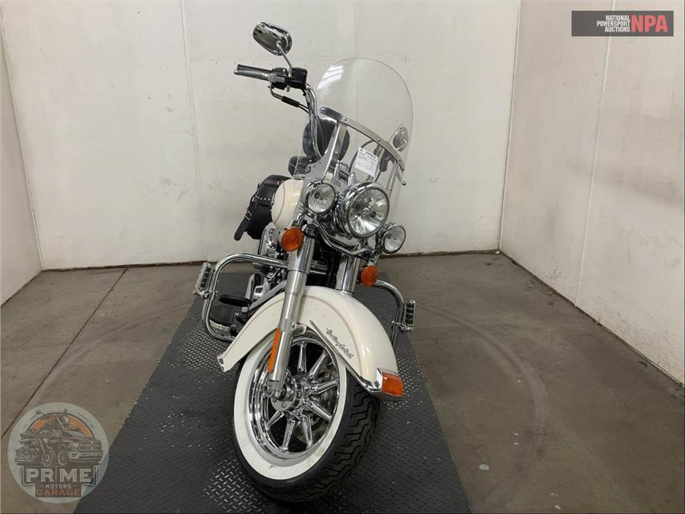 2014 Harley-Davidson FLSTC HERITAGE SOFTAIL CLASSIC — фото 2