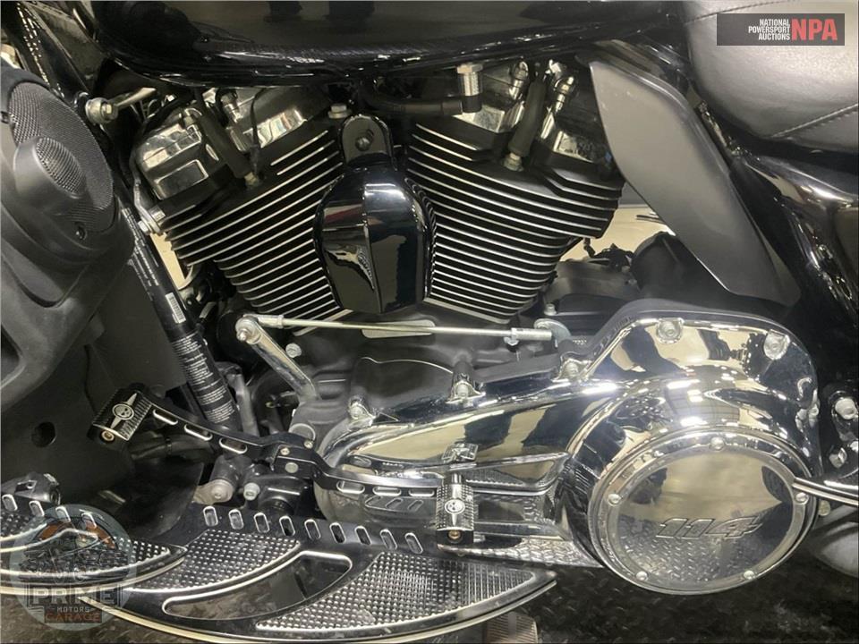 2022 Harley-Davidson FLHTCUTG TRI GLIDE ULTRA CLASSIC — фото 7