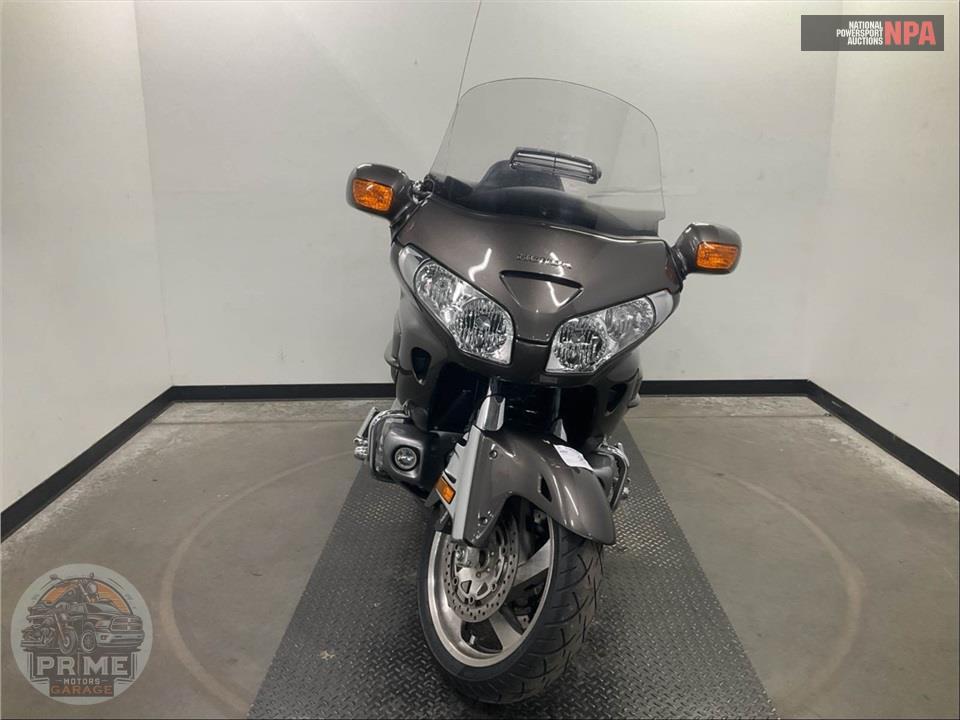 2010 Honda GL1800HPMA GOLDWING — фото 2