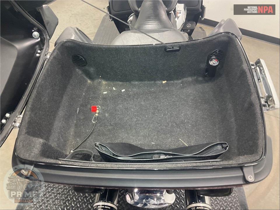 2019 Harley-Davidson FLHTK ULTRA LIMITED — фото 30