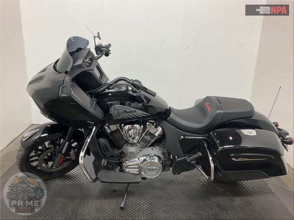 2021 Indian Motorcycle CHALLENGER (BLACK) — фото 3