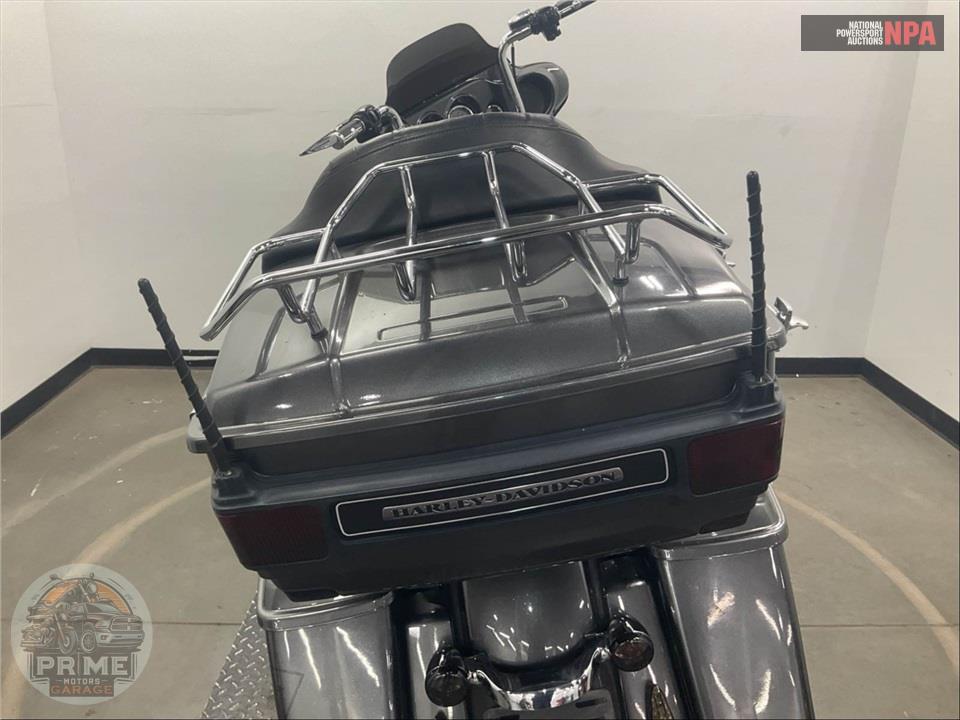2009 Harley-Davidson FLHTCU ULTRA CLASSIC ELECTRA GLIDE — фото 26
