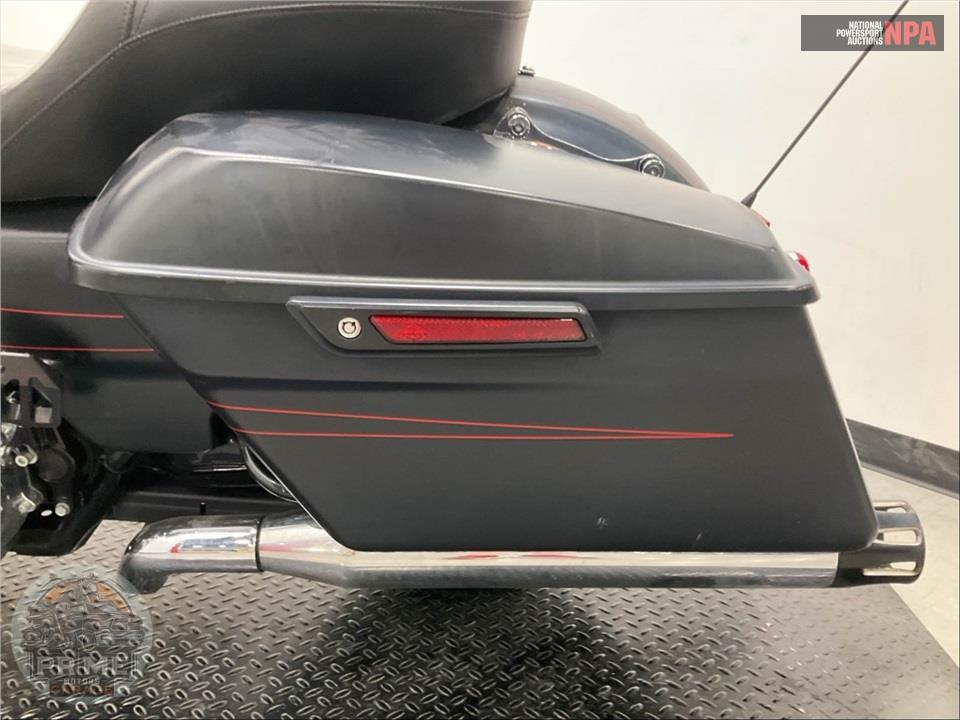 2016 Harley-Davidson FLHXS STREET GLIDE SPECIAL — фото 33