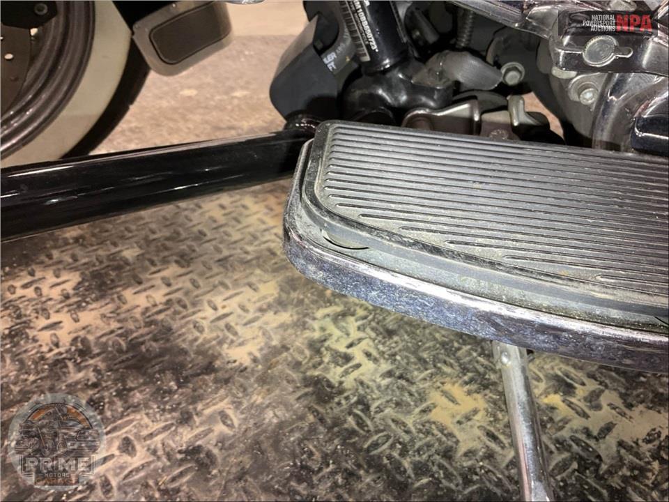 2011 Harley-Davidson FLHRC ROAD KING CLSC — фото 26