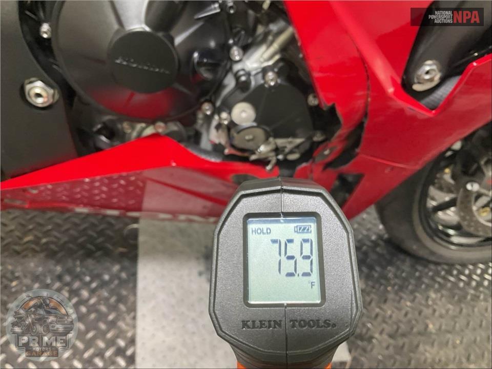 2025 Honda CBR1000RR-R FIREBLADE SP — фото 8