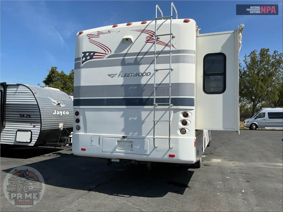 2006 Four Winds M-34N WORKHORSE 20.7 (**) - HURRICANE SERIES — фото 57