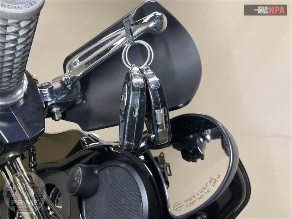 2016 Harley-Davidson FLHXSE CVO STREET GLIDE SPECIAL — фото 12