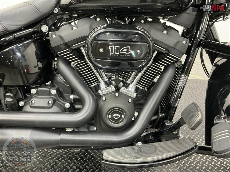 2022 Harley-Davidson FLHCS HERITAGE CLASSIC — фото 6