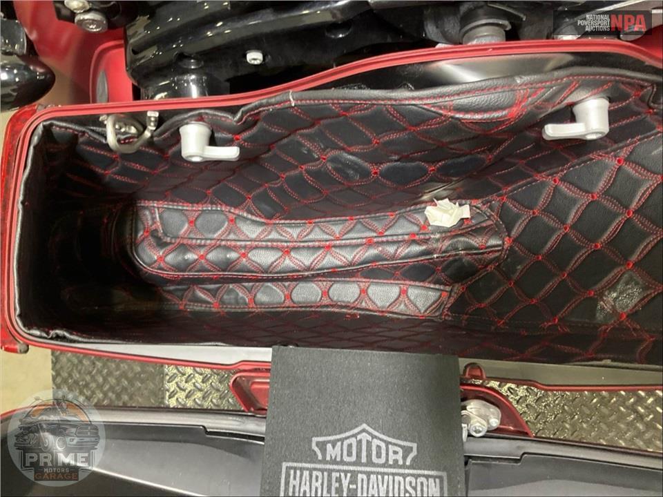 2019 Harley-Davidson FLHXS STREET GLIDE SPECIAL — фото 21