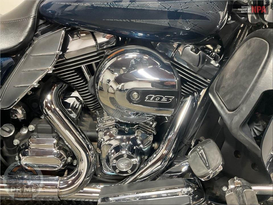 2016 Harley-Davidson FLTRU ROAD GLIDE ULTRA — фото 6