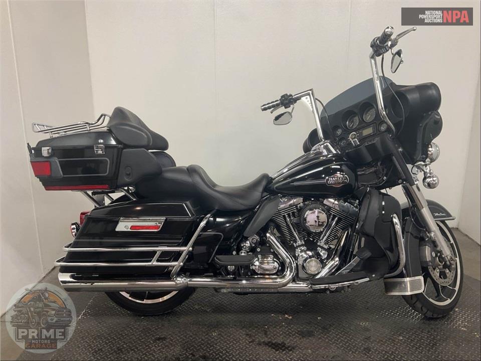 2010 Harley-Davidson FLHTCU ULTRA CLASSIC ELECTRA GLIDE — фото 1