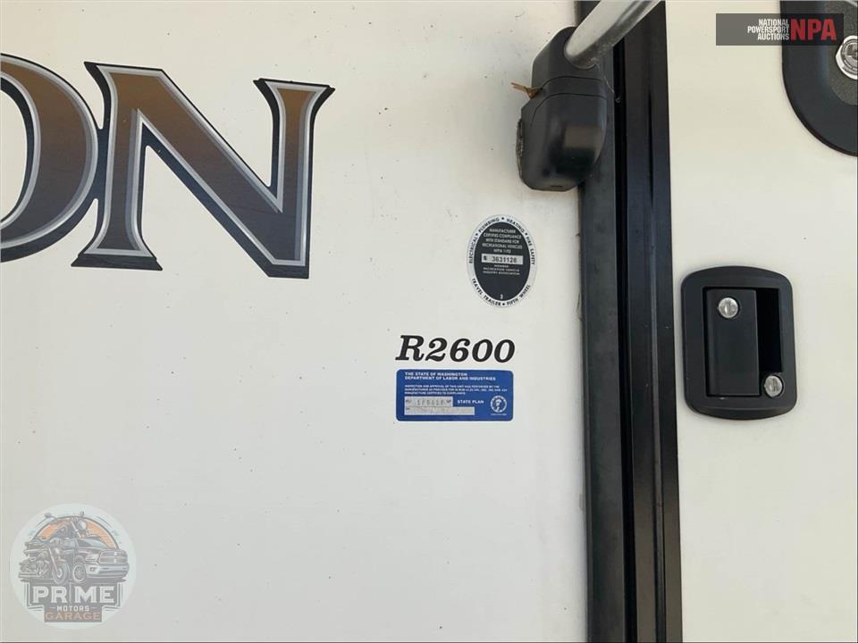 2015 Dutchmen R2600 RUBICON TOY-HAULER TRAVEL TRAILER — фото 5