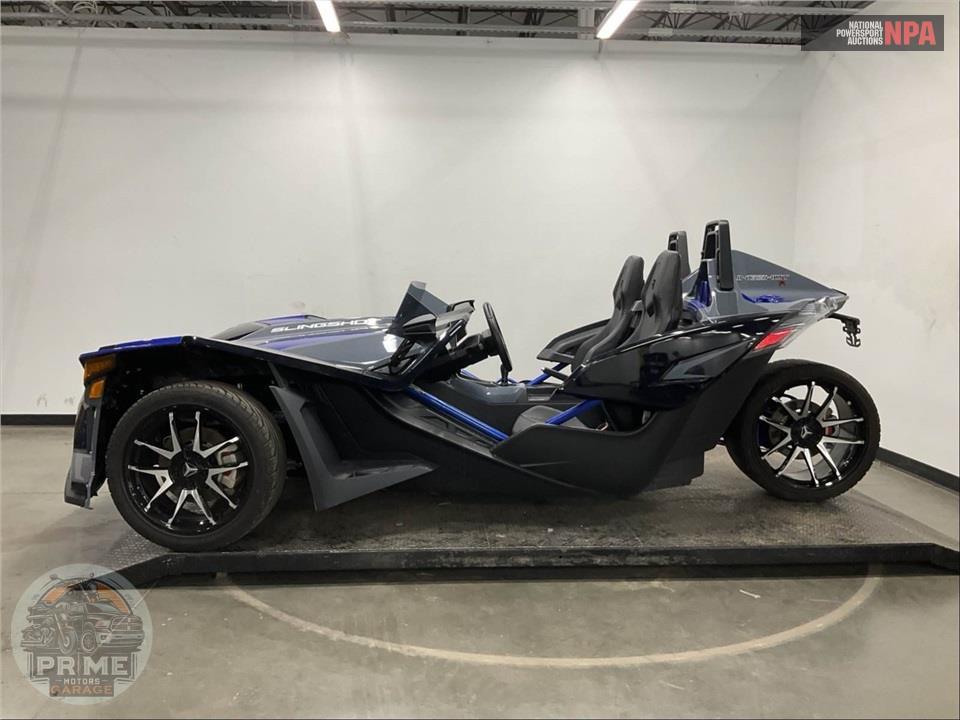 2021 Polaris SLINGSHOT R — фото 3