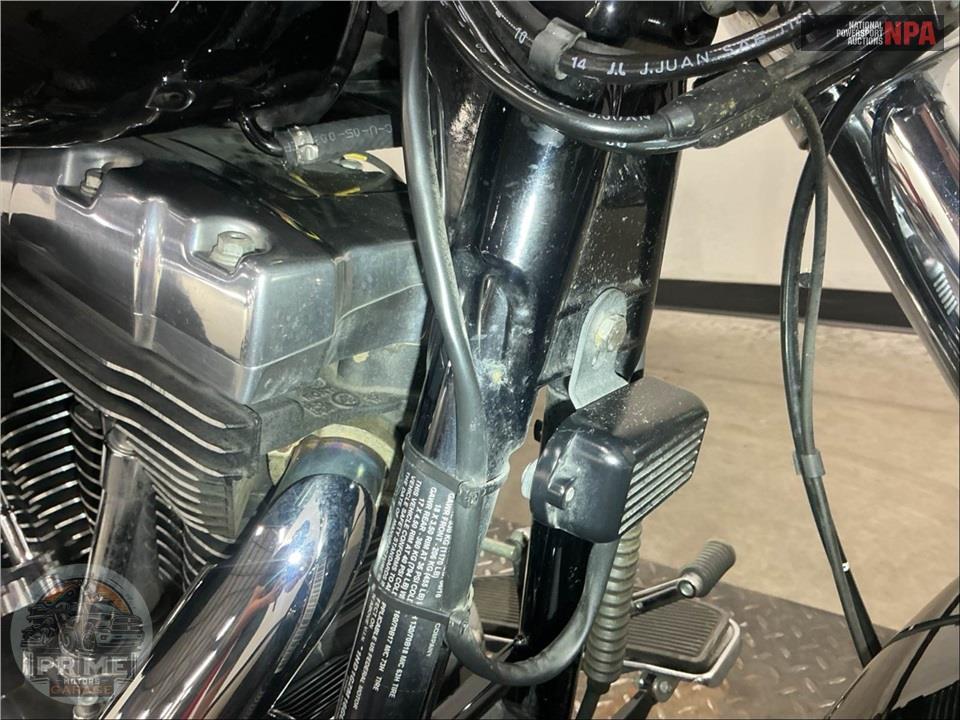2016 Harley-Davidson FLD-103 DYNA SWITCHBACK — фото 13