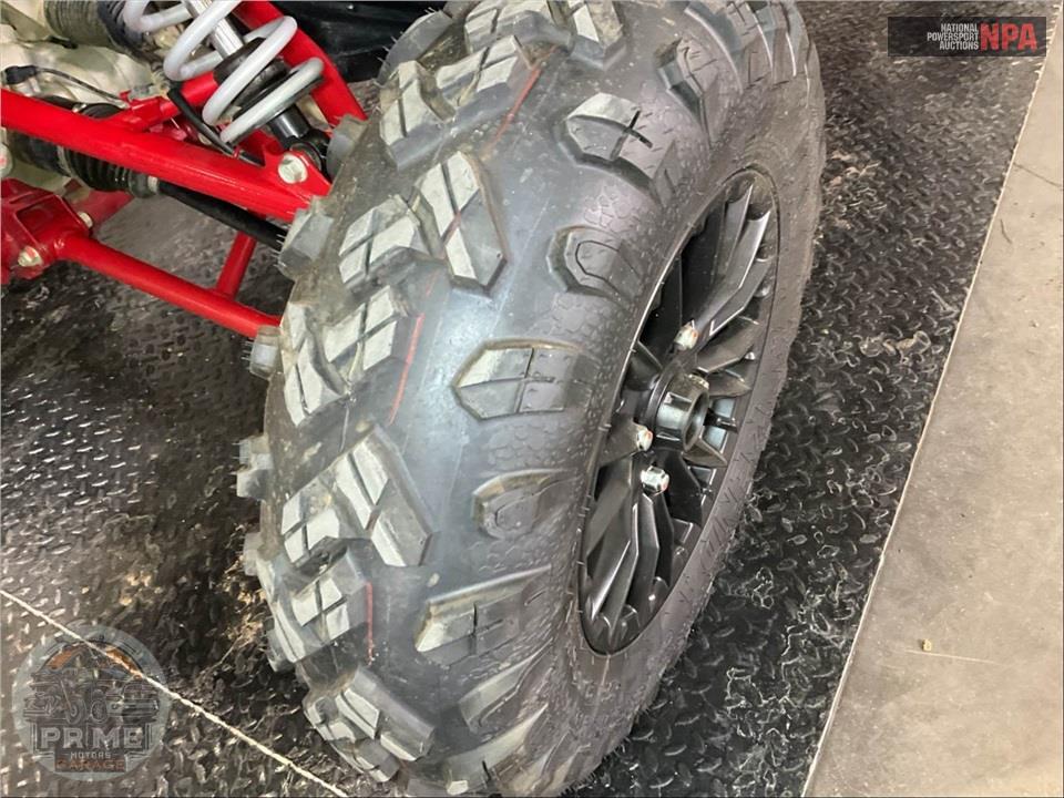 2025 Honda SXS1000S2RD TALON1000R FOX LIVE VALVE — фото 24