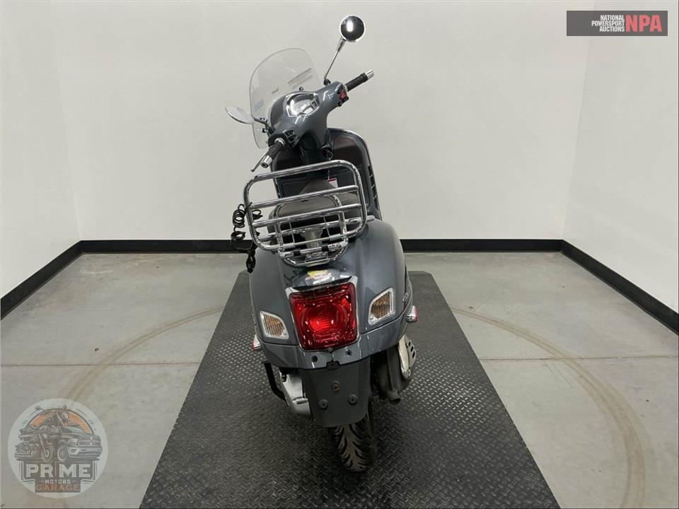 2022 Vespa GTS 300 TOURING HPE — фото 4