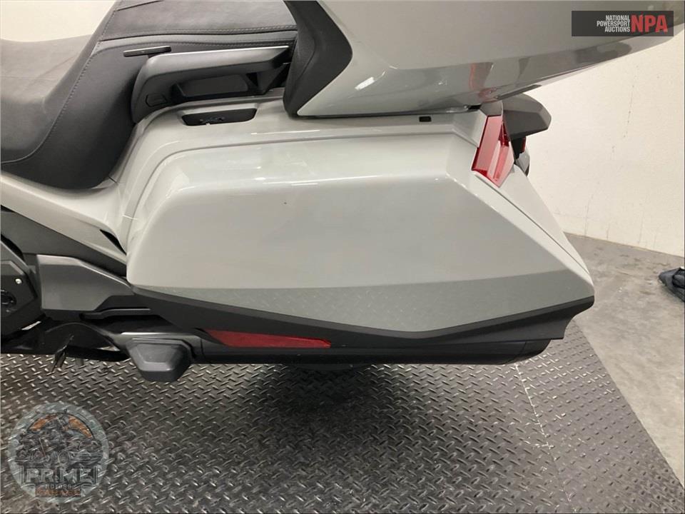 2026 Honda GL1800D GOLD WING TOUR AUTOMATIC DCT — фото 13