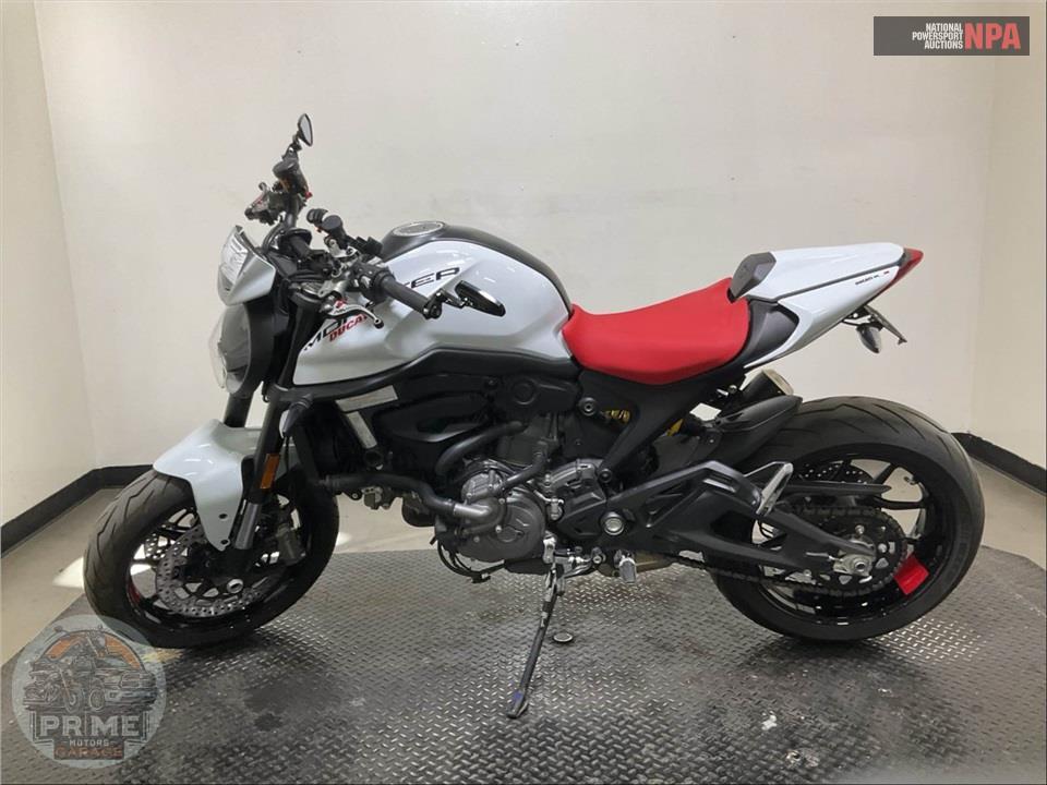 2024 Ducati MONSTER+ — фото 3