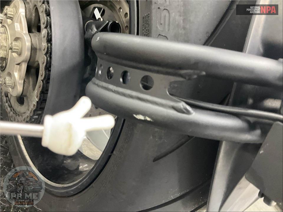 2015 Ducati DIAVEL CARBON WHITE — фото 15