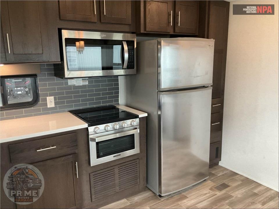2019 Wildwood By Forest River M-39FDEN DLX Destination Series — фото 17