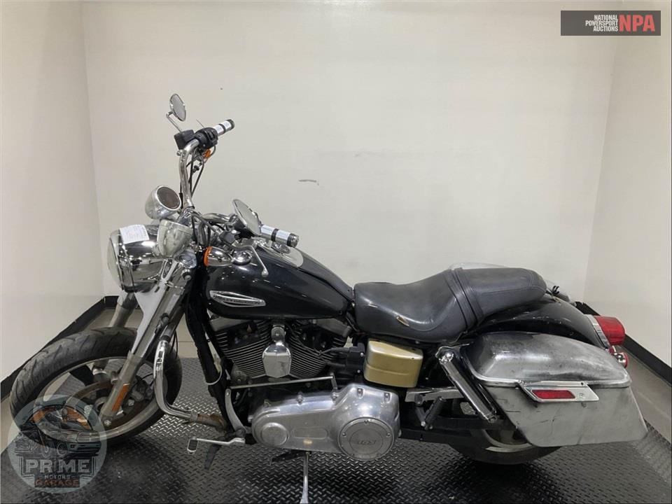2016 Harley-Davidson FLD-103 DYNA SWITCHBACK — фото 3