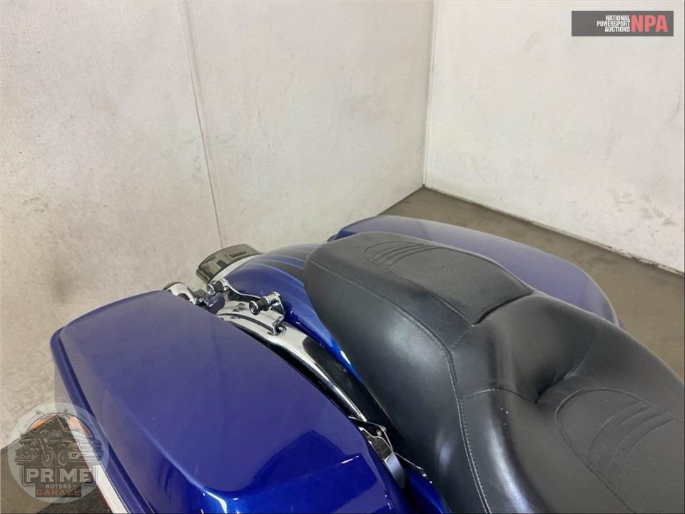 2015 Harley-Davidson FLTRUSE CVO ROAD GLIDE ULTRA — фото 37