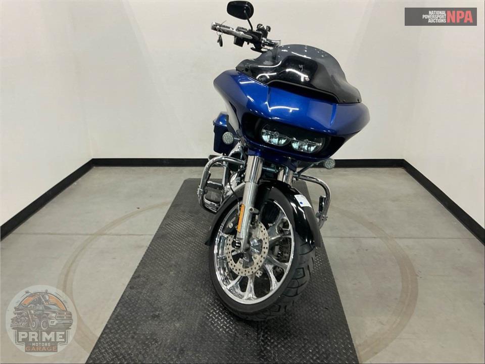 2015 Harley-Davidson FLTRXS ROAD GLIDE SPECIAL — фото 2