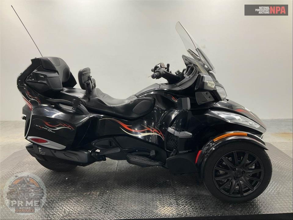 2015 Can-Am Spyder RT SE6 LIMITED — фото 1